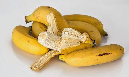 Plátanos y agua para reducir la inflamación