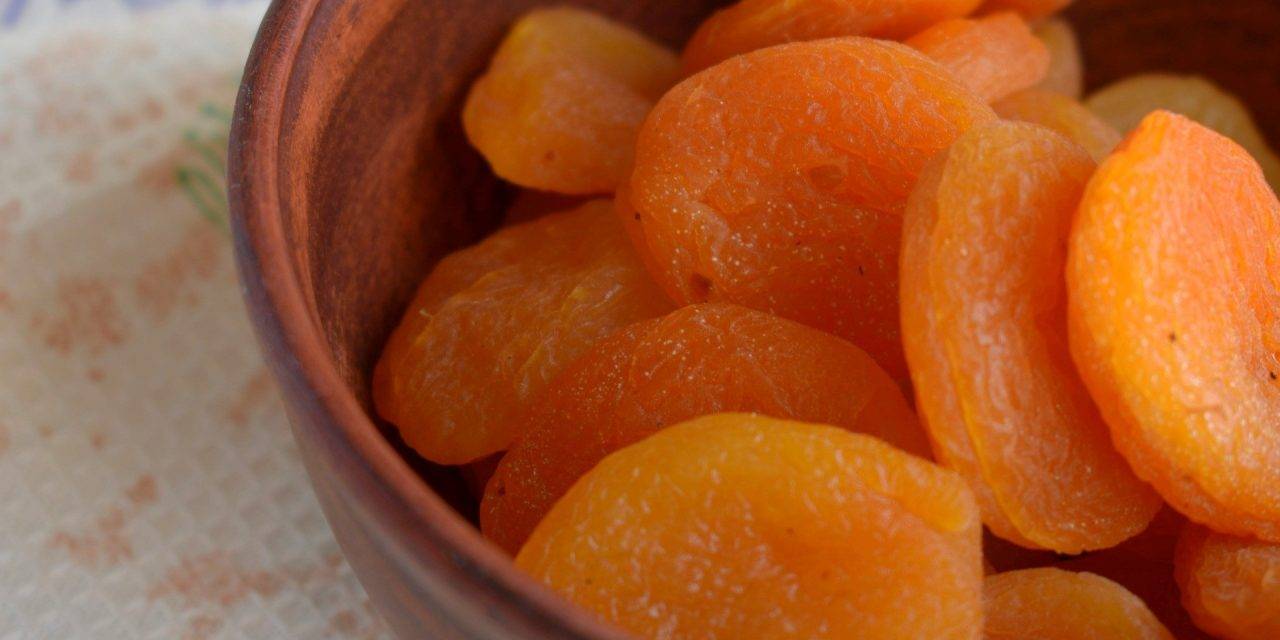 The dried apricots, a tasteful snack