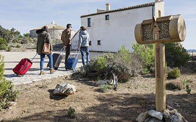 Abren en España la primera cadena de hoteles para abejas