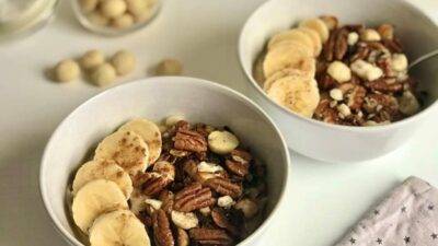 desayuno con frutas y nueces