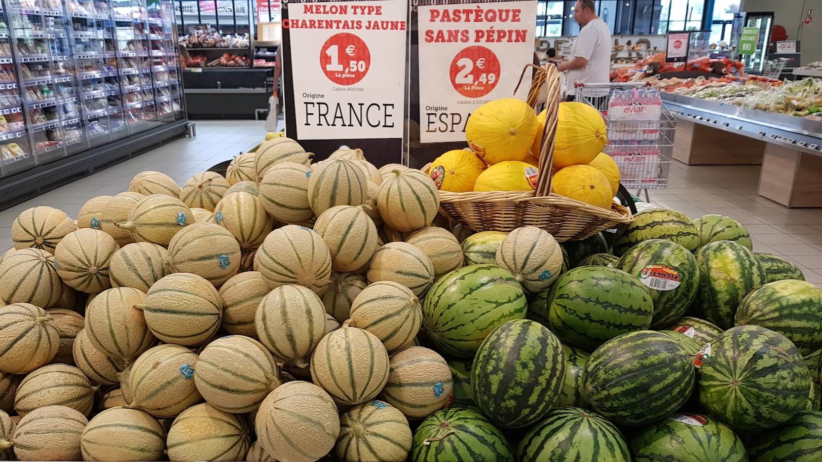 Discusiones sobre porqués hay falta de disponibilidad de melones y sandías este mes de julio