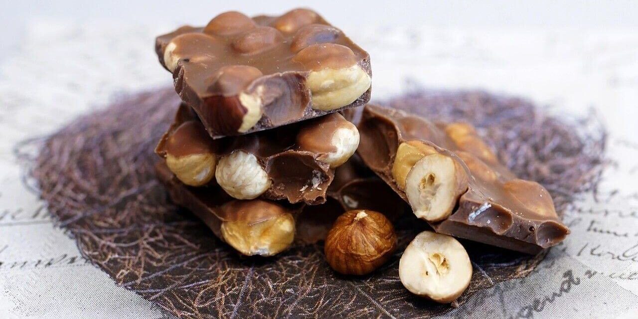 Panorama de la Avellana en Cataluña y el mercado global; y, las almendras en España