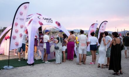 COSMIC CRISP®, protagonista de un verano de placer celestial