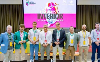 Cooperativa La Palma y Caja Rural Granada reúnen al sector para analizar el futuro de los cultivos tropicales